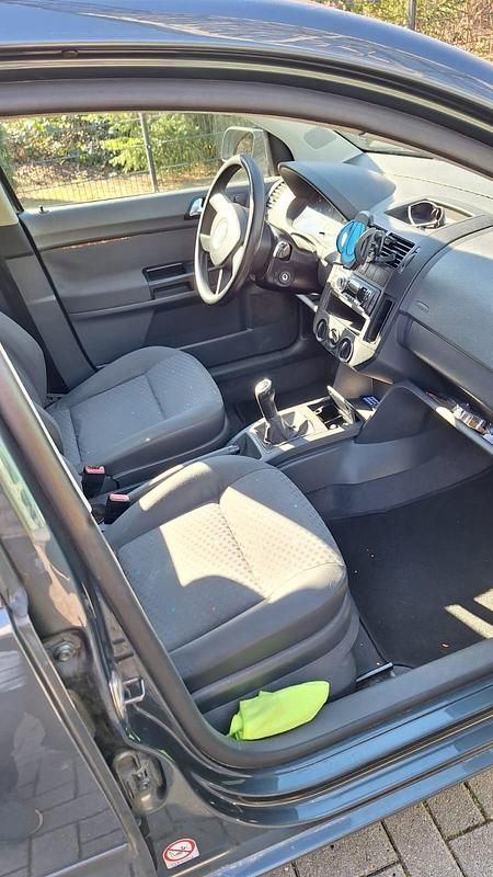 Gebraucht VW Polo 64 PS (47 kW) 2004 Blau Kleinwagen