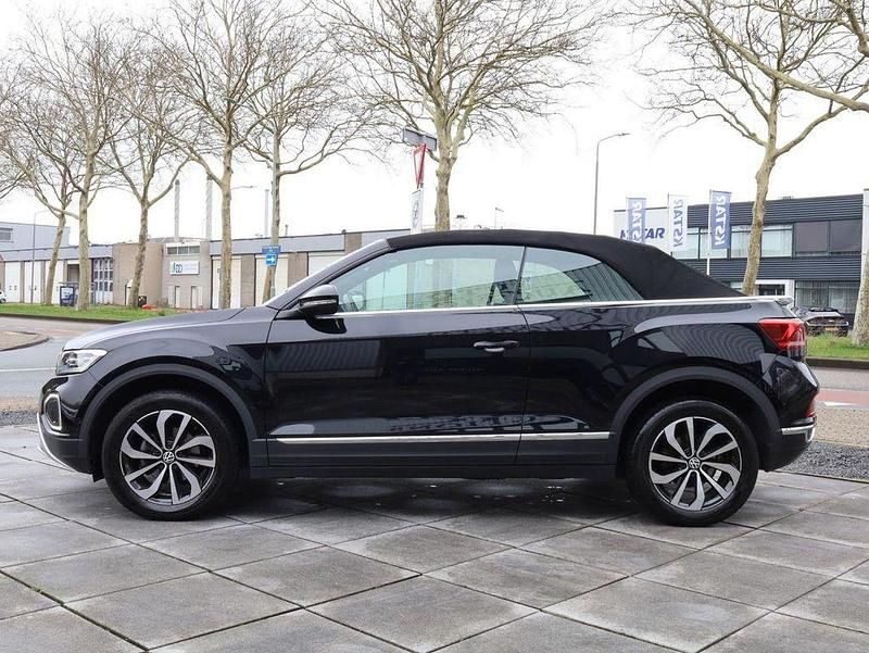 Gebraucht VW T-Roc Cabriolet 150 PS (110 kW) 2024 Schwarz Cabrio