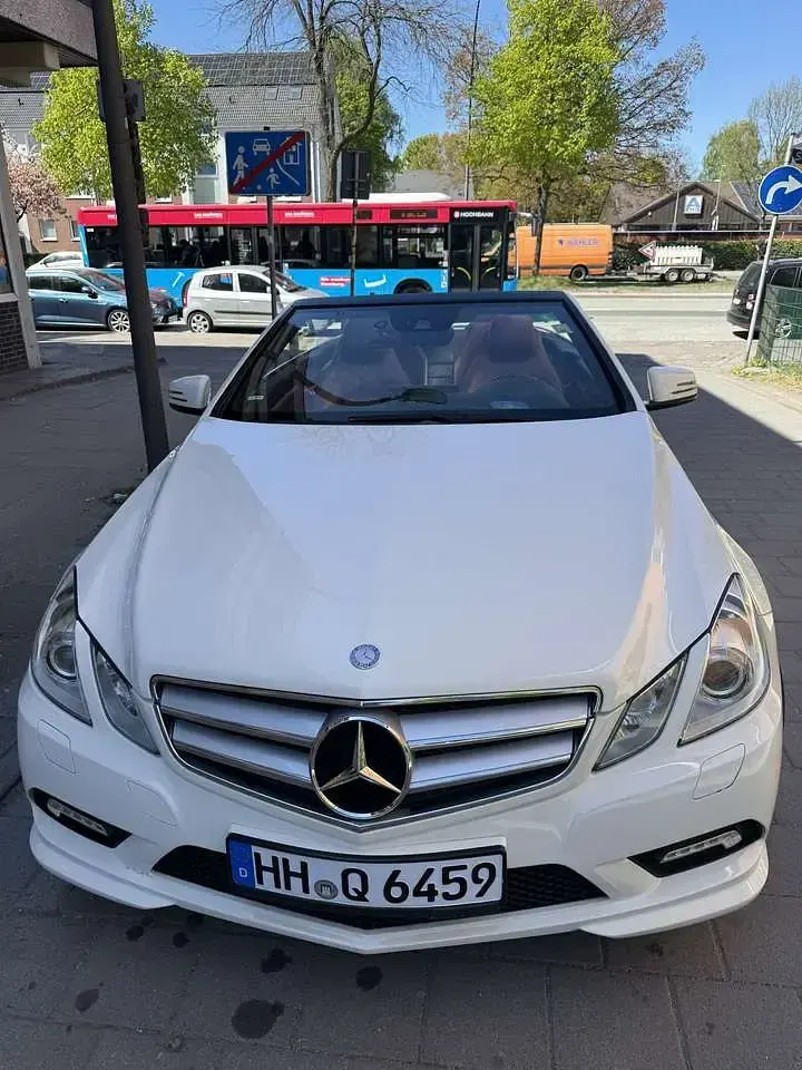 Gebraucht Mercedes E350 292 PS (214 kW) 2011 Weiß Cabrio