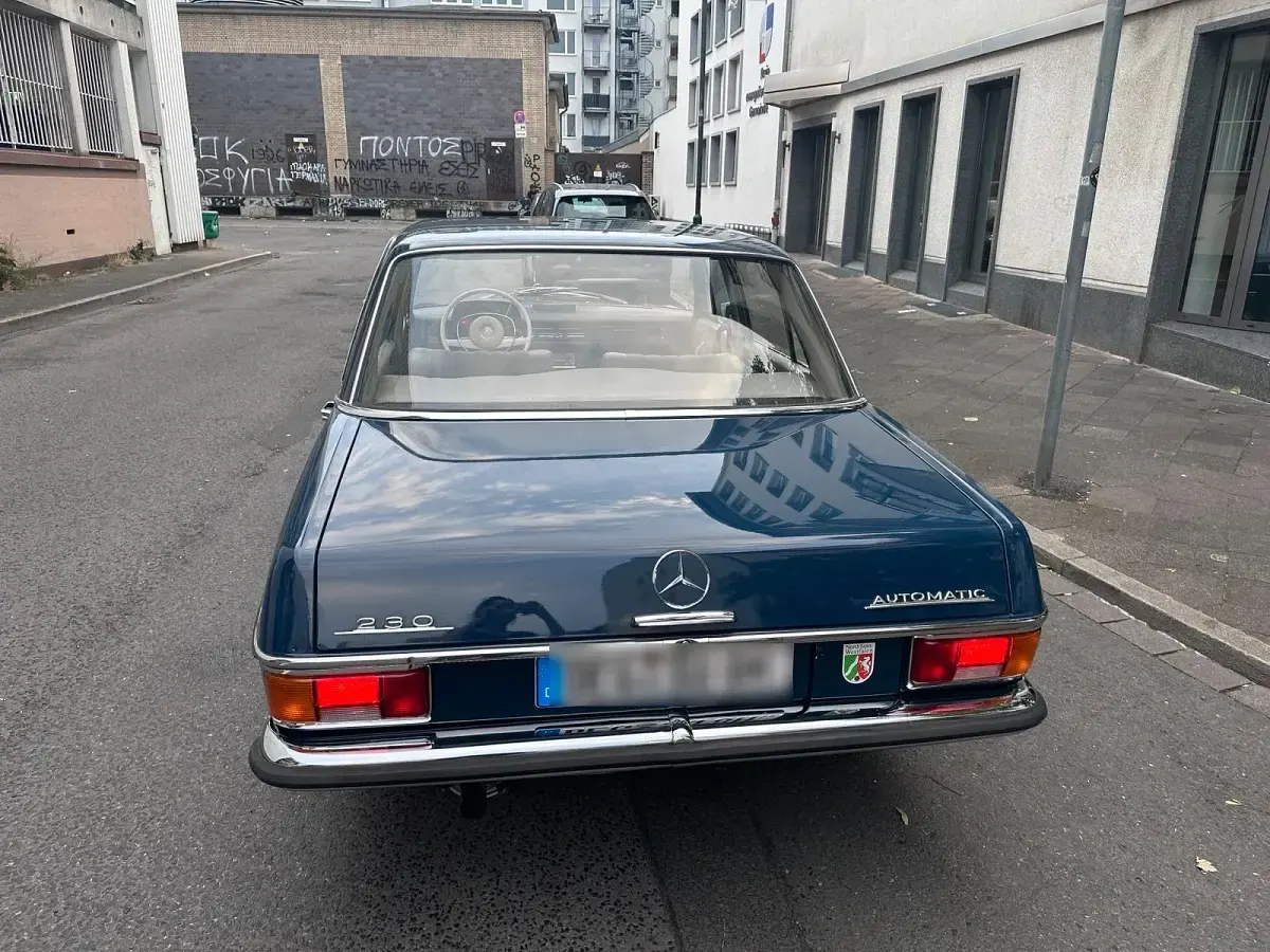 Gebraucht Mercedes W114 120 PS (88 kW) 1970 Blau Limousine