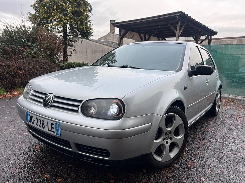 Silber Gebraucht 2002 VW Golf Limousine | 5.990 € (Fairer Preis) - Bild 1/4