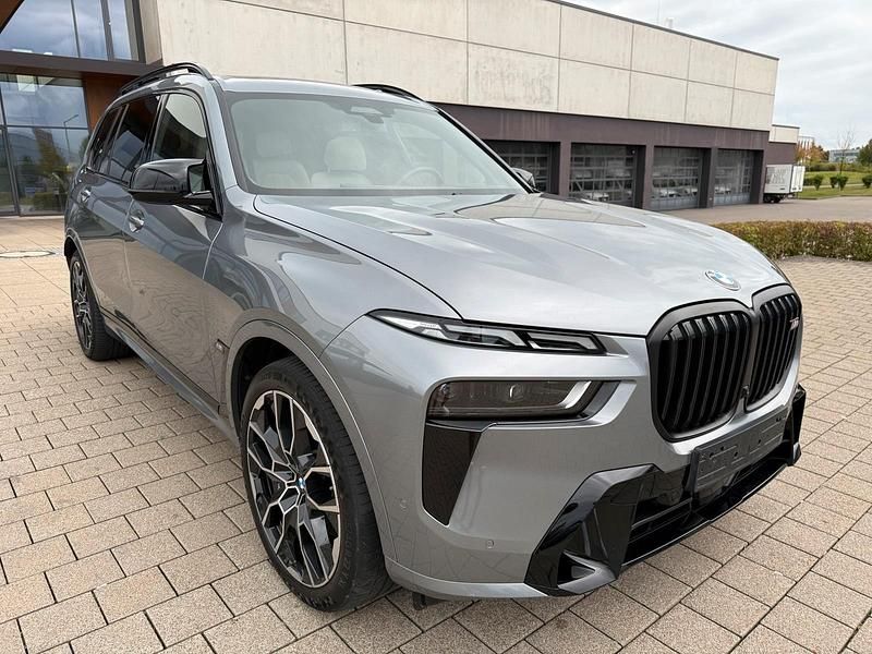 Gebraucht BMW X7 Comfort Edition 530 PS (389 kW) 2023 Grau SUV