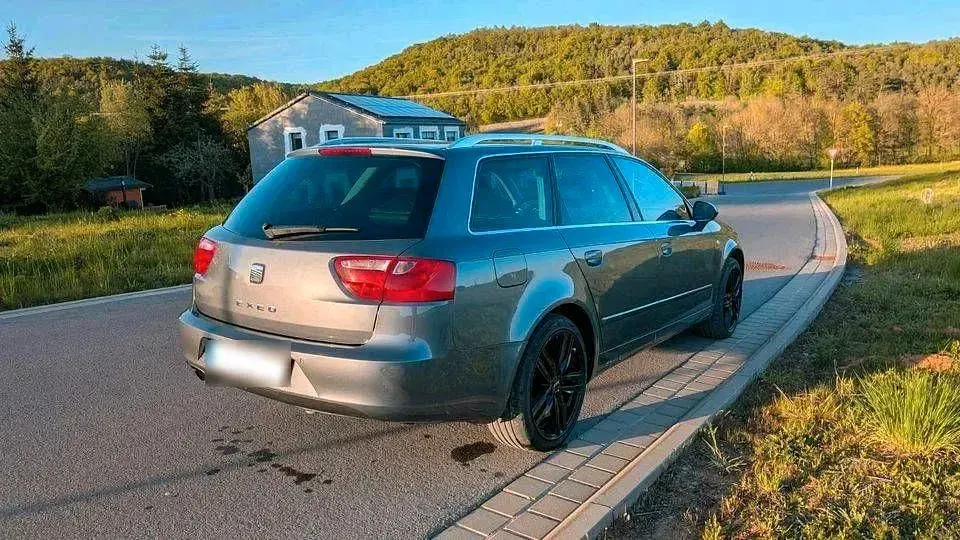 Usado Seat Exeo 143 HP (105 kW) 2013 Cinzento Carrinha