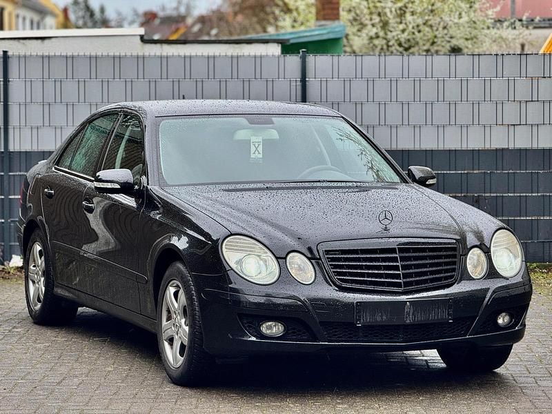 Gebraucht Mercedes E200 184 PS (135 kW) 2006 Schwarz Limousine