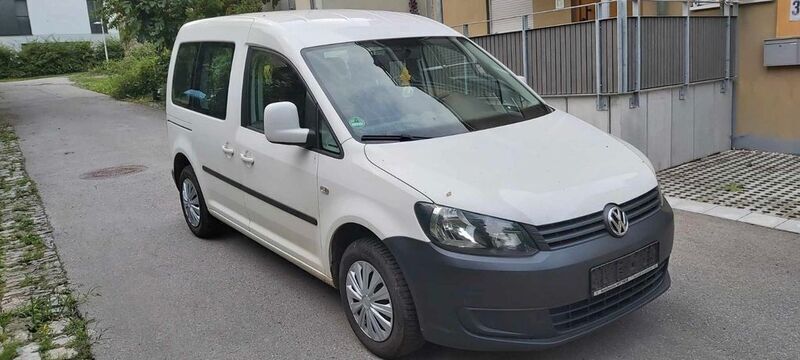 Weiß Gebraucht 2014 VW Caddy Trendline Van / Kleinbus | 4.900 € (Superpreis) - Bild 1/4