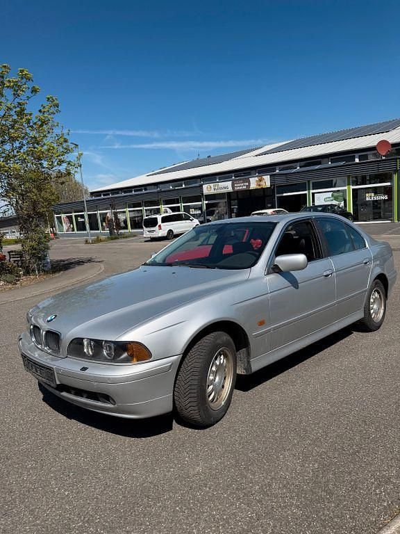 Second-hand BMW 525 192 CP (141 kW) 2001 Gri Berlinǎ