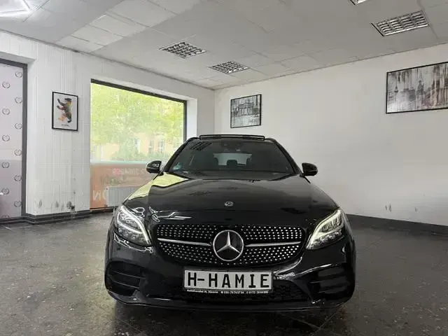 Gebraucht Mercedes C200 AMG 333 PS (244 kW) 2018 Schwarz/baltic black Kombi