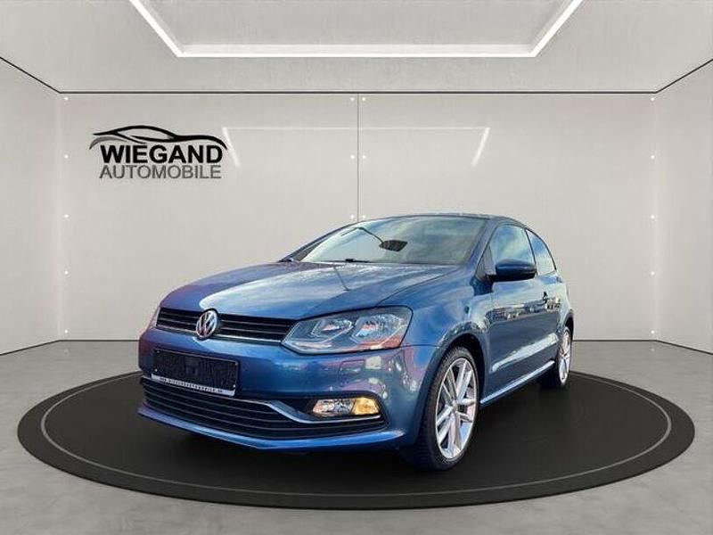 Gebraucht VW Polo Highline 90 PS (66 kW) 2014 Blau Kleinwagen