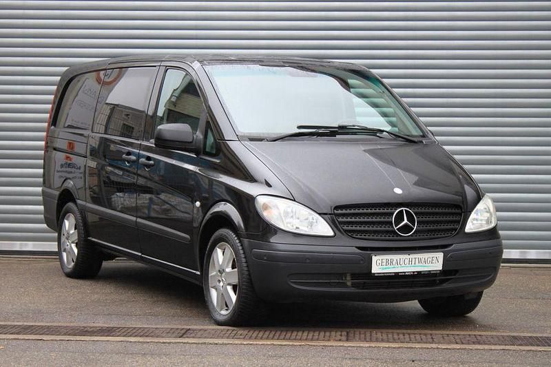 Schwarz Gebraucht 2009 Mercedes Vito Van / Kleinbus | 9.280 € (Etwas zu teuer) - Bild 1/4