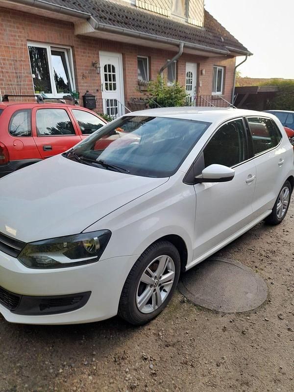 Gebraucht VW Polo Trendline 75 PS (55 kW) 2010 Weiß Kleinwagen