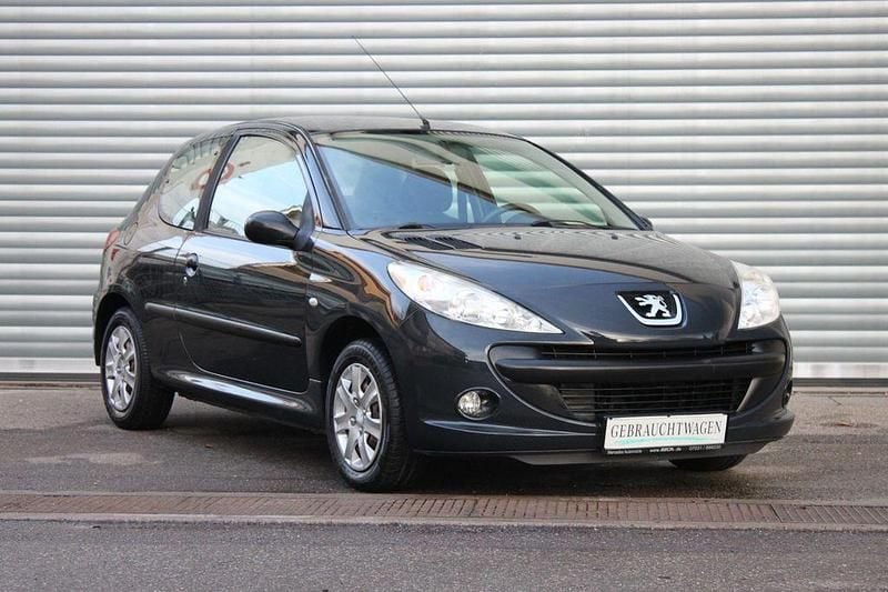 Schwarz Gebraucht 2009 Peugeot 206+ Kleinwagen | 2.650 € (Fairer Preis) - Bild 1/4