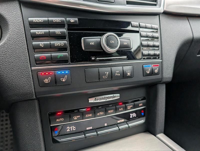 Gebraucht Mercedes E500 AMG 387 PS (284 kW) 2011 Schwarz Kombi