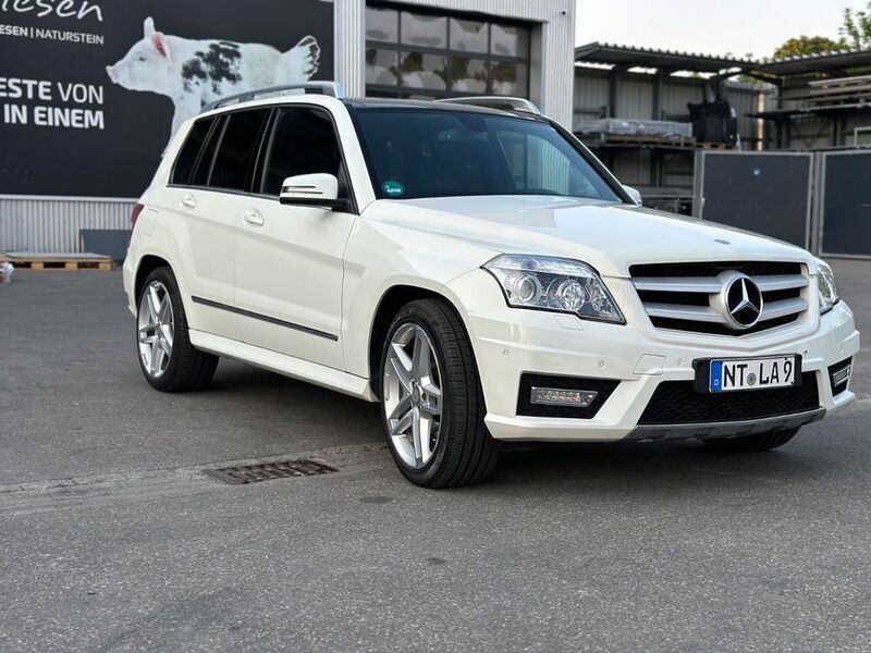 Weiß Gebraucht 2011 Mercedes GLK350 AMG SUV | 11.500 € (Superpreis) - Bild 1/4