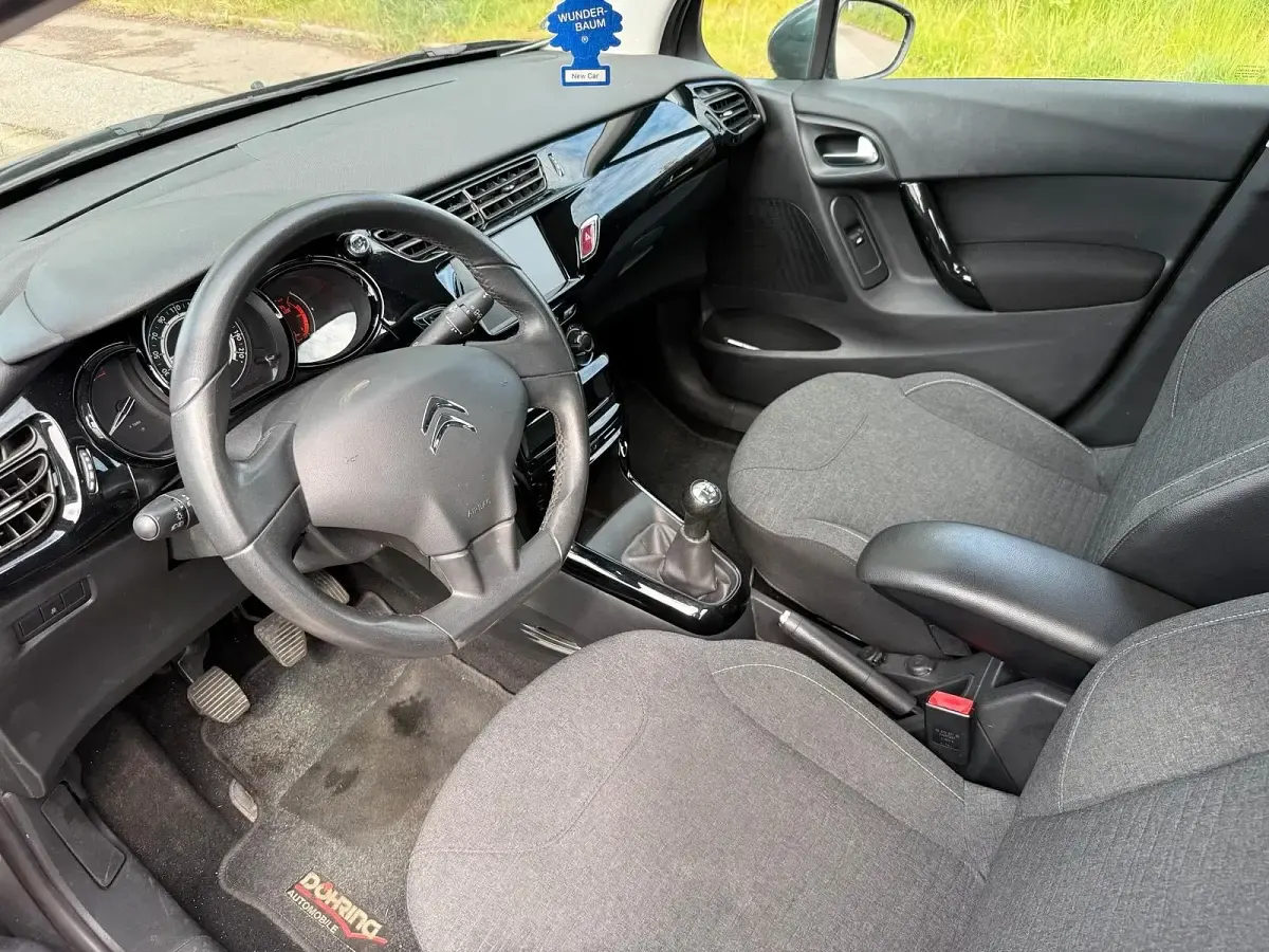 Gebraucht Citroën C3 68 PS (50 kW) 2015 Grau Kleinwagen