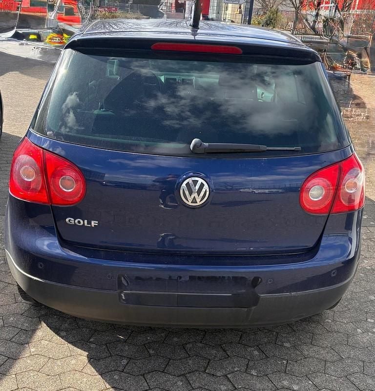 Gebraucht VW Golf VI 85 PS (62 kW) 2008 Blau Kleinwagen