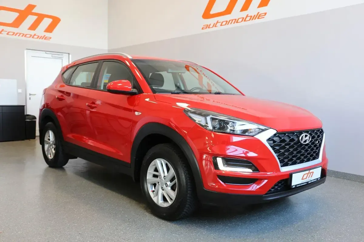 Gebraucht Hyundai Tucson Trend 132 PS (97 kW) 2018 Rot SUV