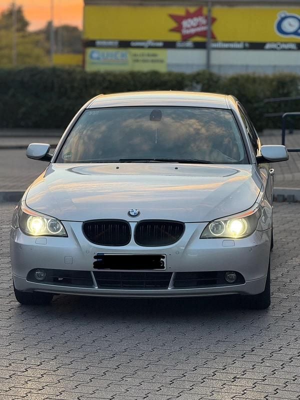 Grau Gebraucht 2005 BMW 525 Limousine | 2.300 € (Superpreis) - Bild 1/4