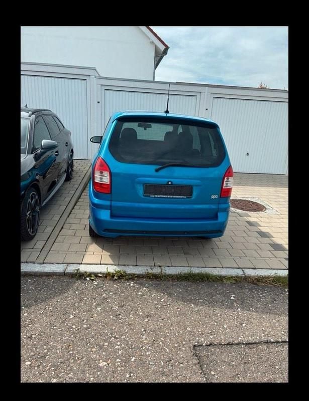Blau Gebraucht 2005 Opel Zafira OPC Van / Kleinbus | 1.333 € (Superpreis) - Bild 1/4