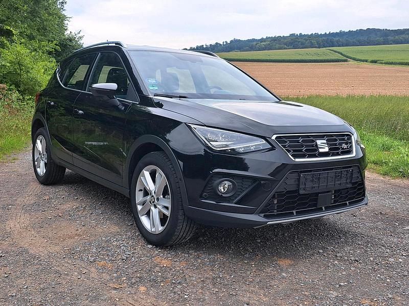 Schwarz Gebraucht 2019 Seat Arona FR SUV | 15.990 € (Guter Preis) - Bild 1/4