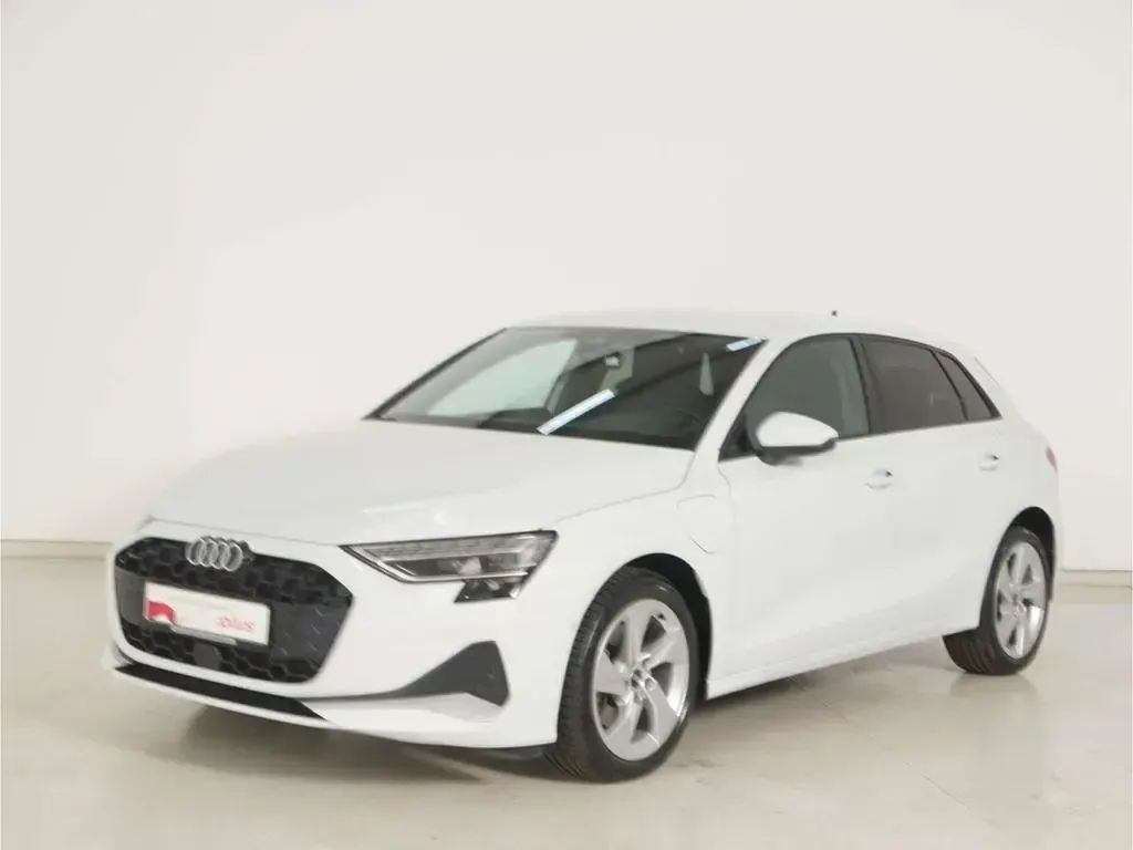 Gebraucht Audi A3 Advanced 204 PS (150 kW) 2025 Weiss Limousine