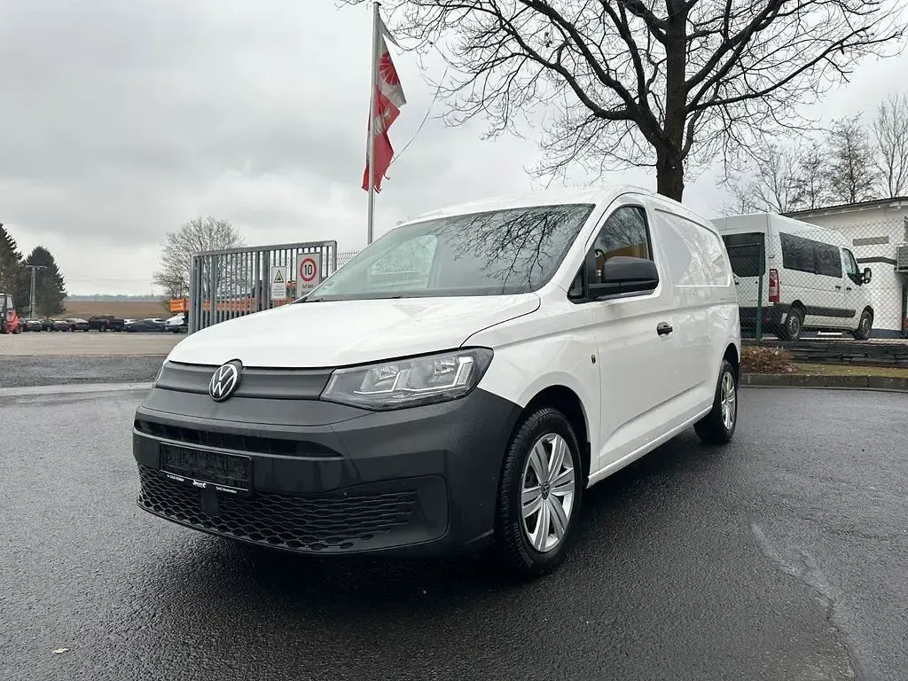 Gebraucht VW Caddy Basis 122 PS (89 kW) 2023 Weiß Van / Kleinbus