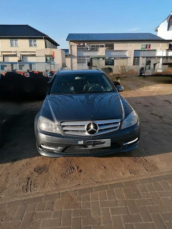 Gebraucht Mercedes C220 170 PS (125 kW) 2010 Grau Kombi