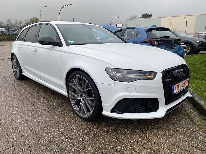 Gletscherweiß metallic Gebraucht 2017 Audi RS6 Performance Kombi | 59.799 € (Fairer Preis) - Bild 1/4