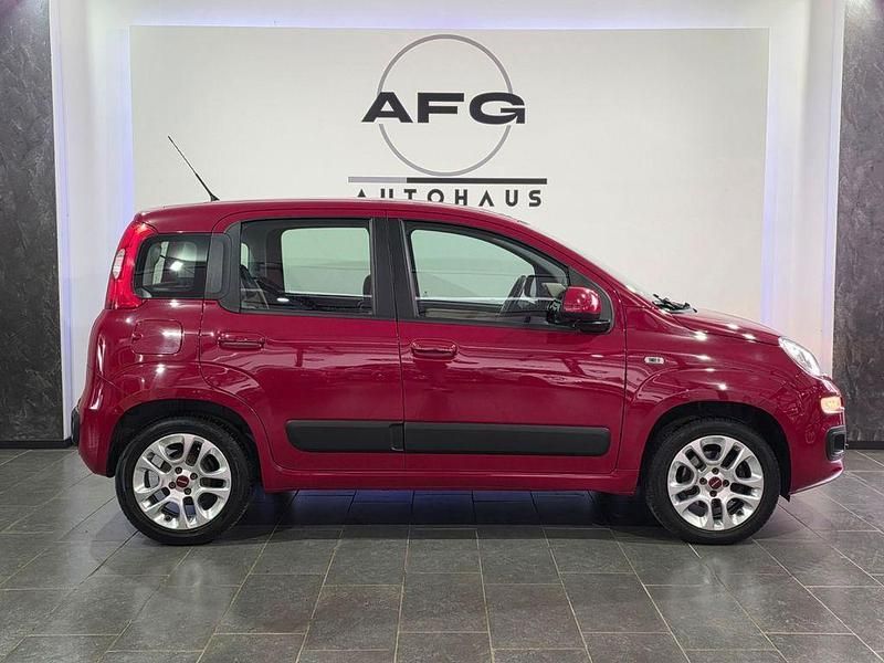 Gebraucht Fiat Panda Lounge 86 PS (63 kW) 2016 Rot Kleinwagen