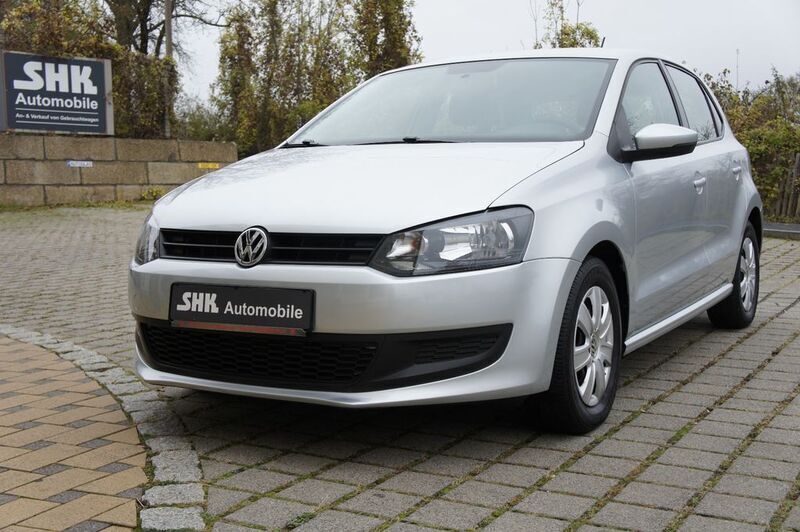 Silber Gebraucht 2013 VW Polo Match Kleinwagen | 7.499 € (Superpreis) - Bild 1/4