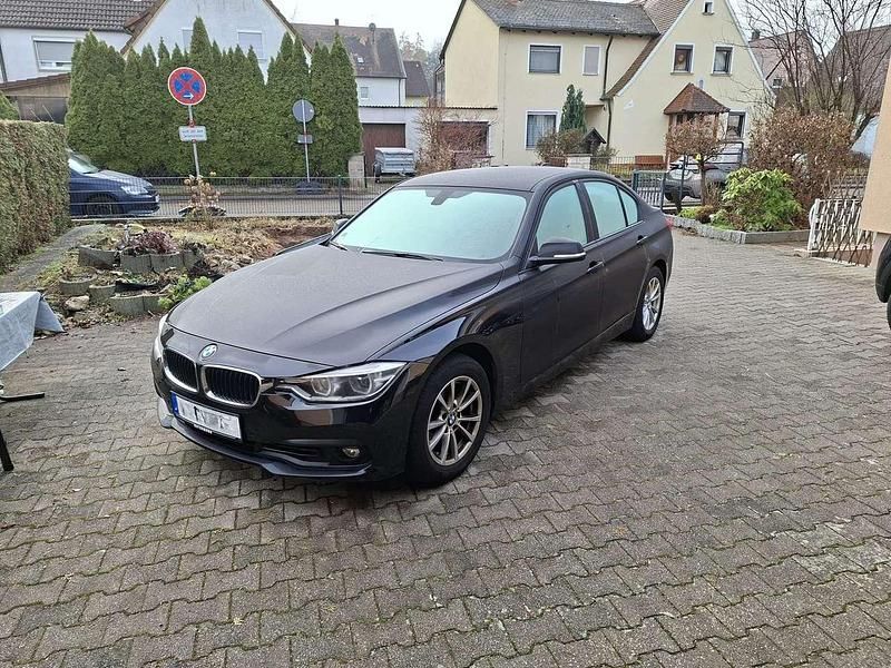 Schwarz Gebraucht 2017 BMW 318 Advantage Limousine | 15.000 € (Fairer Preis) - Bild 1/4