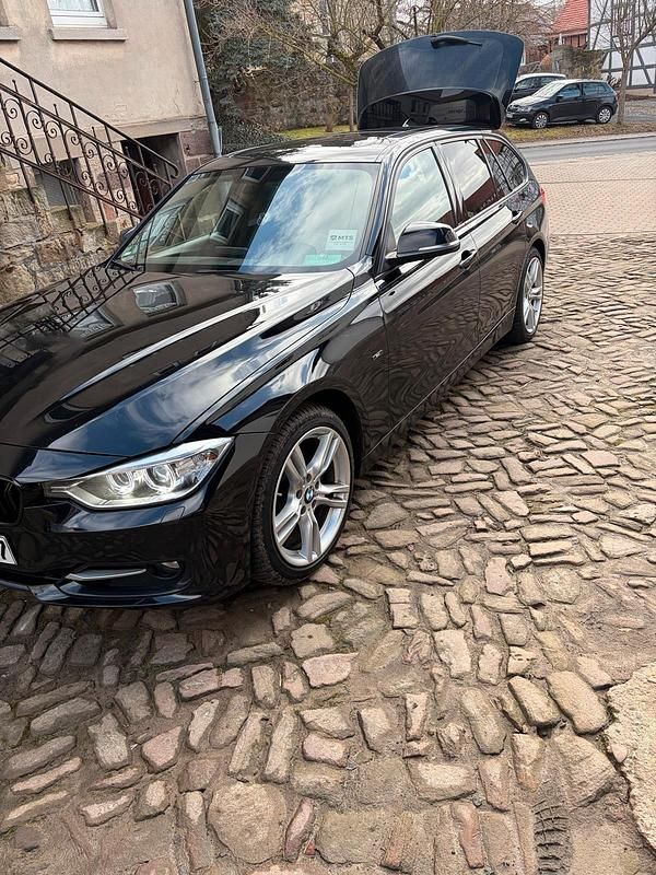 Gebraucht BMW 330 M Sport 258 PS (189 kW) 2013 Schwarz Kombi