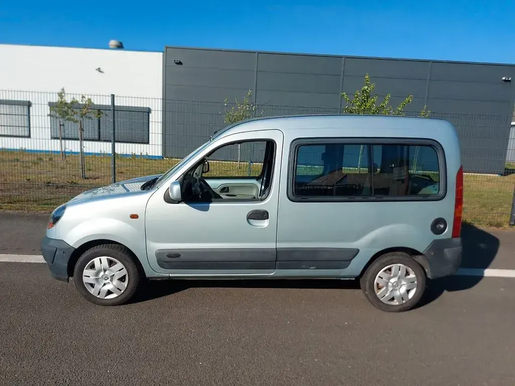 Gebraucht Renault Kangoo 75 PS (55 kW) 2004 Blau Van / Kleinbus