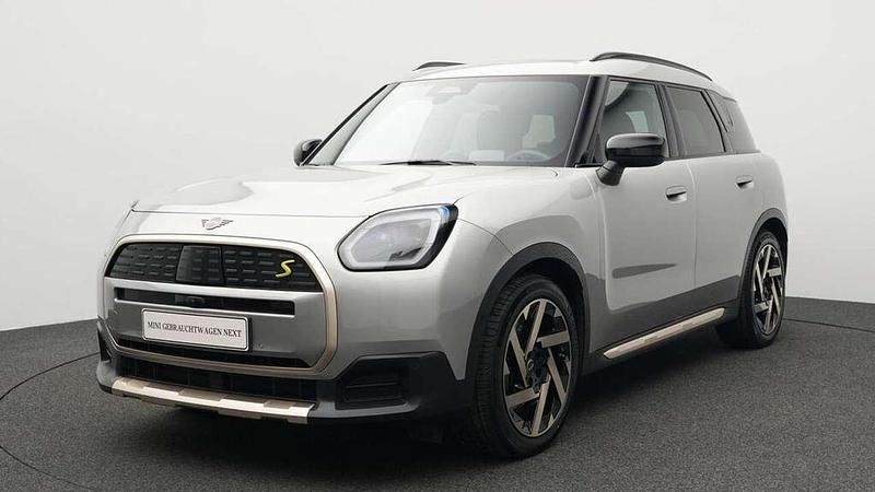 Grau Gebraucht 2024 Mini Countryman Favoured SUV | 39.276 € (Guter Preis) - Bild 1/4