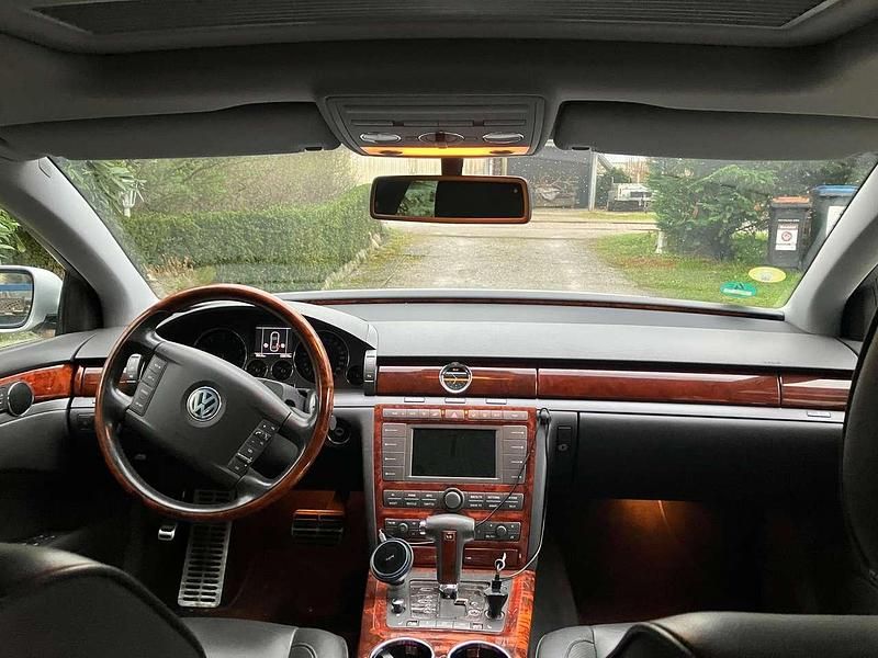 Gebraucht VW Phaeton 241 PS (177 kW) 2004 Silber Limousine