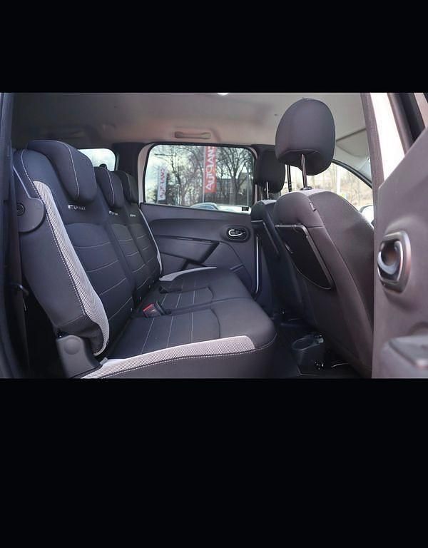 Gebraucht Dacia Lodgy Stepway 116 PS (85 kW) 2022 Weiß Van / Kleinbus