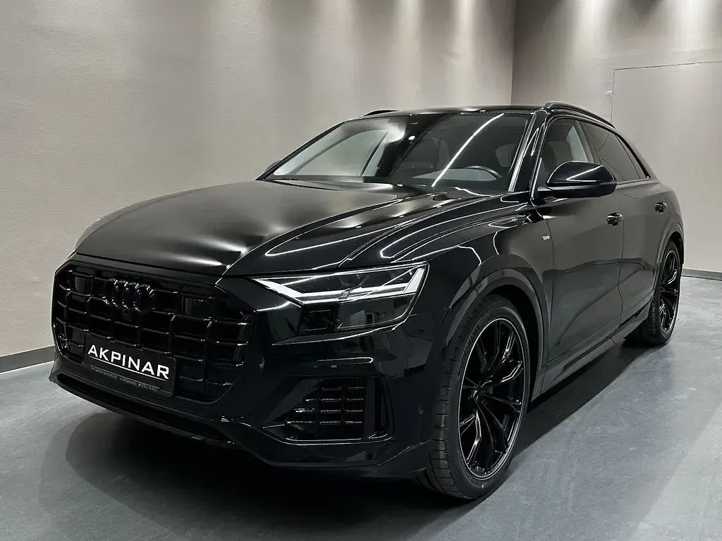 Gebraucht Audi Q8 340 PS (250 kW) 2023 Schwarz SUV