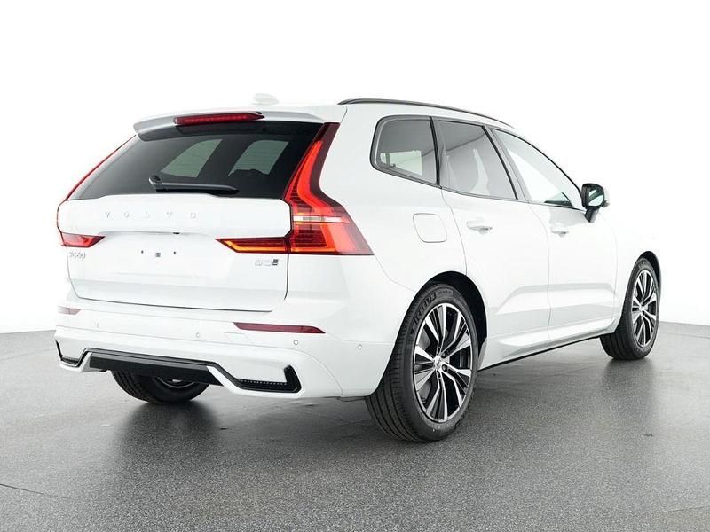 Gebraucht Volvo XC60 Plus 250 PS (183 kW) 2025 Weiss SUV