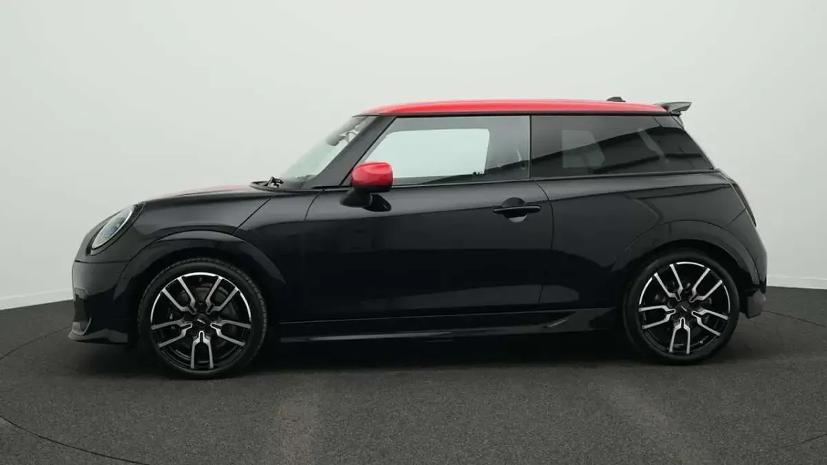 Gebraucht Mini John Cooper Works 204 PS (150 kW) 2024 Schwarz Kleinwagen