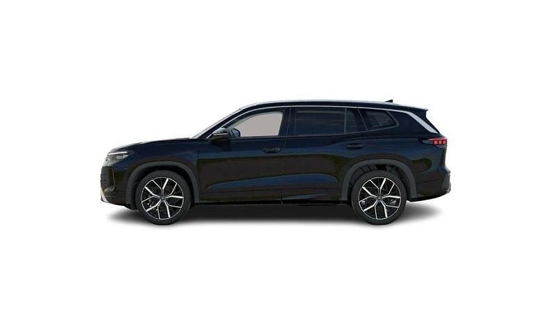 Gebraucht VW Tayron Life 150 PS (110 kW) 2025 Grenadillschwarz meta.../schwa SUV