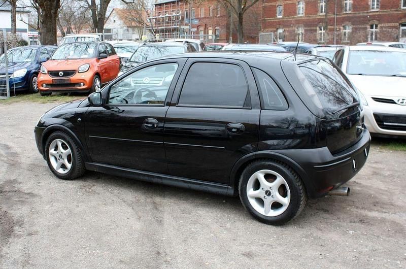 Gebraucht Opel Corsa Basis 60 PS (44 kW) 2005 Schwarz Kleinwagen