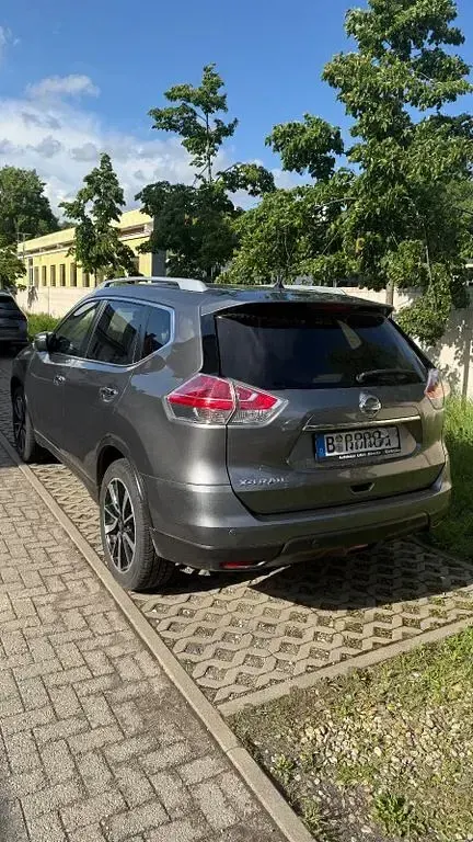 Gebraucht Nissan X-Trail Tekna 131 PS (96 kW) 2016 Grau SUV