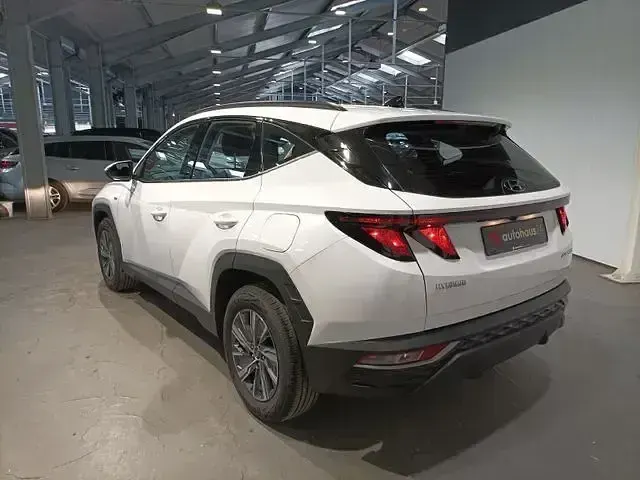 Gebraucht Hyundai Tucson Select 150 PS (110 kW) 2024 Weiß SUV