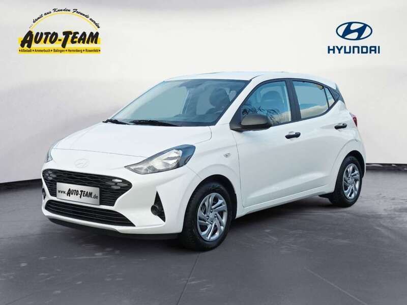 Atlas white Gebraucht 2024 Hyundai i10 Select Kleinwagen | 15.970 € (Fairer Preis) - Bild 1/4