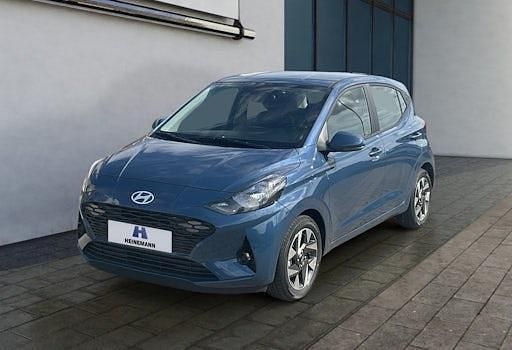 Gebraucht Hyundai i10 Trend 63 PS (46 kW) 2025 Vibrant blue Kleinwagen