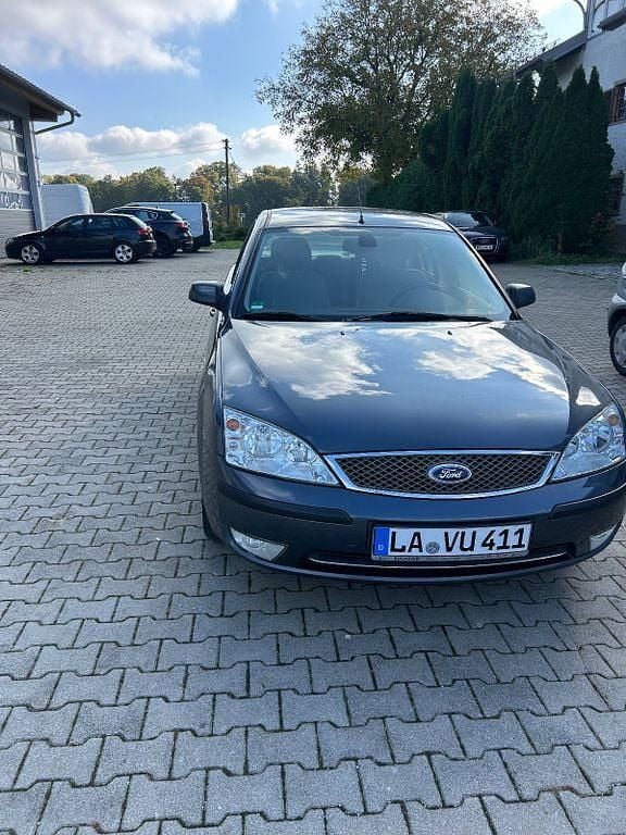 Blau Gebraucht 2005 Ford Mondeo Limousine | 2.500 € (Fairer Preis) - Bild 1/4