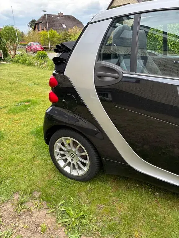 Gebraucht Smart ForTwo Cabrio Passion 71 PS (52 kW) 2011 Schwarz Cabrio