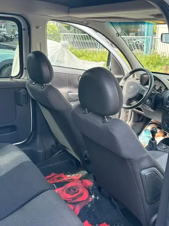 Occasion Opel Combo 75 ch (55 kW) 2010 Blanc Monospace