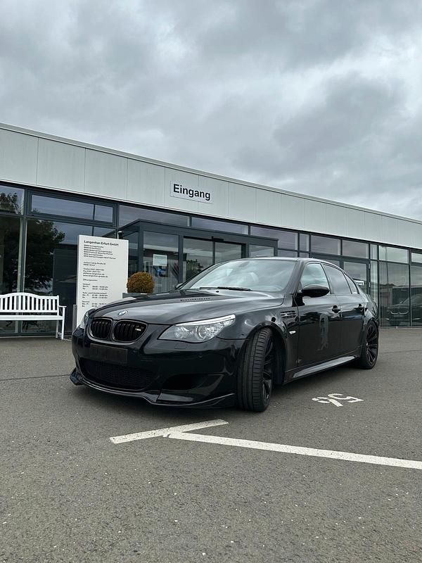 Schwarz Gebraucht 2006 BMW M5 Limousine | 40.000 € - Bild 1/4