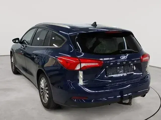 Gebraucht Ford Focus Titanium 120 PS (88 kW) 2020 Blazer blau Kombi