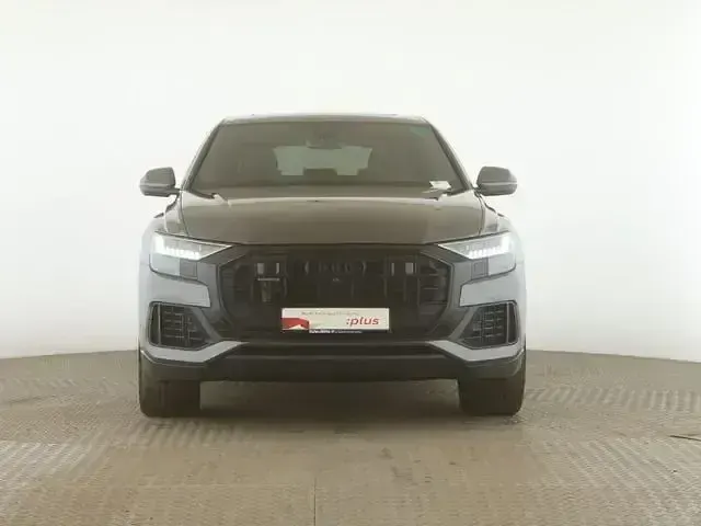 Gebraucht Audi Q8 S-Line 381 PS (280 kW) 2022 Grau SUV